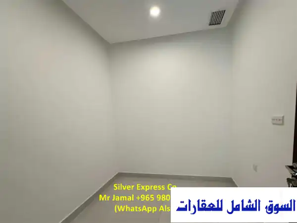 شقة بغرفتي نوم رئيسيتين مشمسة بالكامل للإيجار في فيناتيس. فنيطيس مبارك الكبير