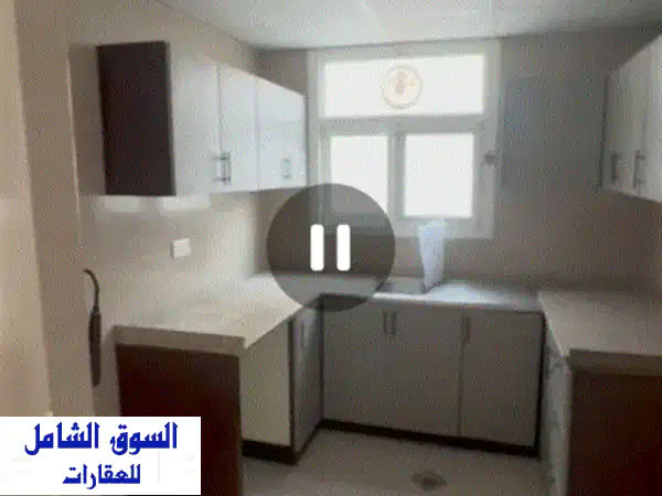 للبيع أو الإيجار بناية g 3 بمنطقة تجارية مويلح...