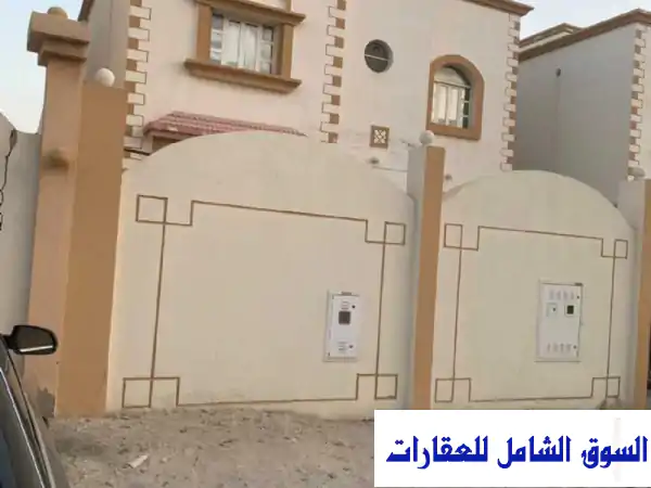 للبيع فيلا مؤجرة بالخور في الذخيرة الخور