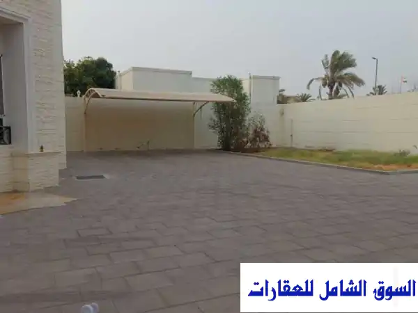 فيلا دوبلكس بمدينة العين منطقة المقام للإيجار في