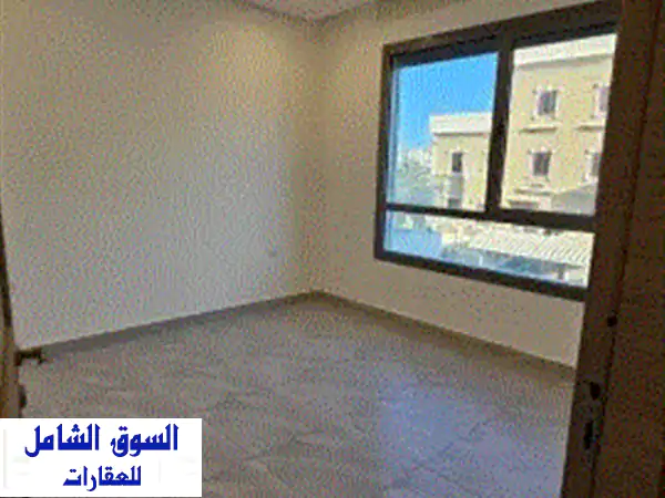شقة للإيجار في غرب مشرف، تشطيب سوبر ديلوكس، تحتوي على 3 غرف نوم منهم ماستر مع بلكونة، غرفتين نوم ...