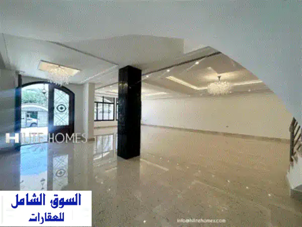 فيلا مجددة في النزهة للسفارات، تحتوي على 7 غرف نوم،...