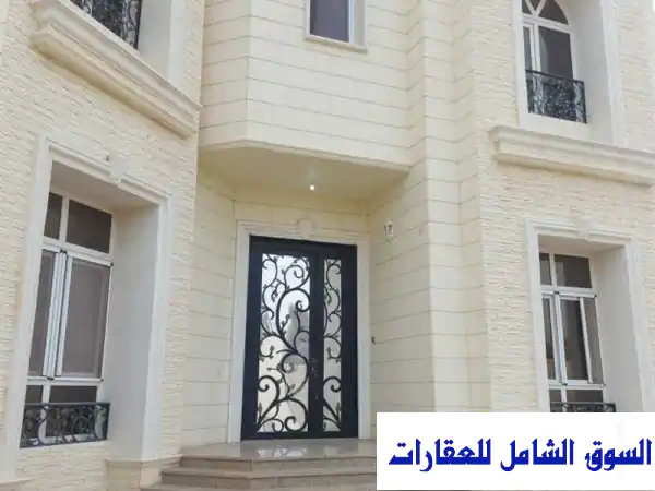 فيلا دوبلكس بمدينة العين منطقة المقام للإيجار في