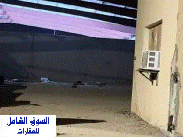ورشة حدادة للإيجار الشهري أو السنوي جاهزة للعمل من له رغبة فاليتقدم الآن