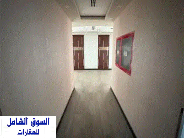 فرصة لا تُعوّض: مركز طبي/عيادة جاهزة للإيجار بالشارقة - المجاز 1 | موقع استراتيجي 7000 قدم² + 6 أشهر إيجار مجاني!