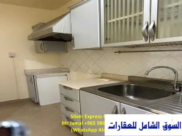 شقة استوديو على السطح ذات خصوصية كاملة في العقيلة. للإيجار العقيلة الأحمدي