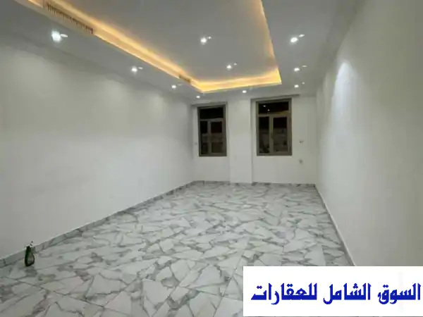 شقة فخمة للإيجار بالرميثية، حولي: 4 غرف ماستر،...
