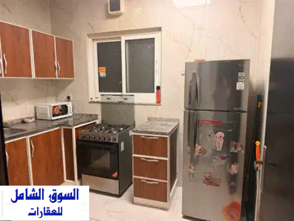 غرفة وصالة، 2 حمام، الراشدية 3، مقابل برج 12 عجمان ون، على الشارع الرئيسي، بناية جديدة. السعر 4000 ...