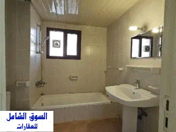 فرصة للإيجار: بيت حكومي في صباح الأحمد الأولى، قطعة 4، مع حديقة رائعة، حوش كبير، ديوانية، غرفة سائق ...