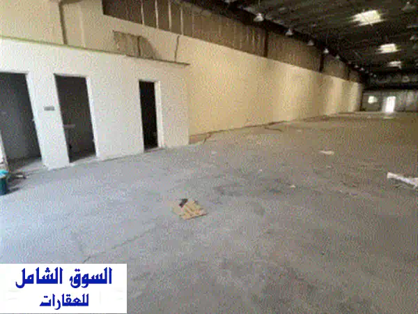 للإيجار مستودع مميز في الصناعية 4 موقع استراتيجي...
