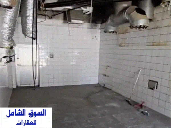 محل تجاري للإيجار  السالمية. موقع مميز في السالمية. المساحة 40 متر مربع. يصلح لجميع الأنشطة ...