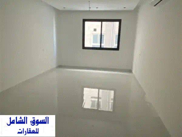 شقة العمر بالحد: جديدة 200م، 4 غرف، مبنى زاوية، لفت وموقف، بسعر 73,000 د.ب!