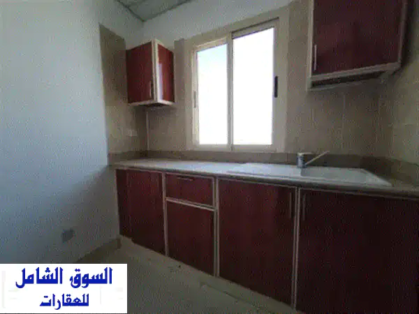 مكتب إداري فاخر للإيجار بسُترة، البحرين | 4 غرف، صالة، تكييف مركزي، شامل فواتير | 350 د.ب.