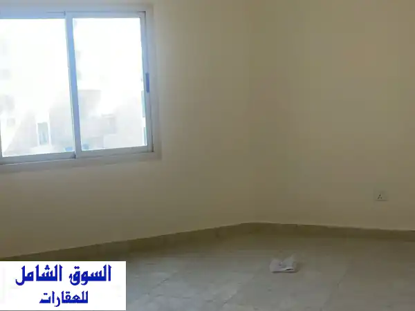 شقة للإيجار بالحد، المحرق | 4 غرف، 3 حمامات،...