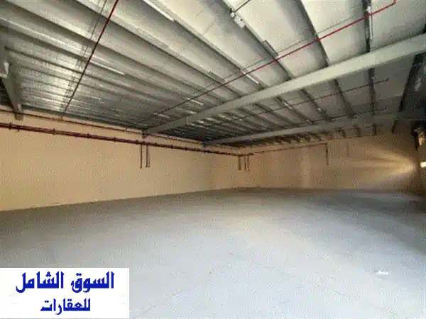 فرصة استثمارية نادرة في عجمان للبيع مبنى صناعي قائم...