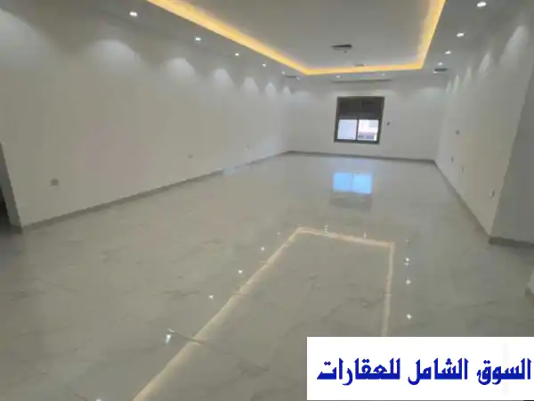 للإيجار دور في مشرف 5 غرف منهم 3 ماستر حولي