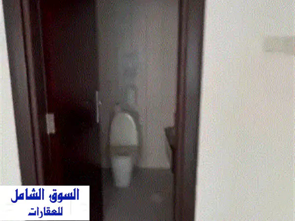 جاهز للاستخدام. للإيجار السنوي مكتب في المجاز 3  الشارقة. مكتب مميز في منطقة المجاز 3 بموقع حيوي ...