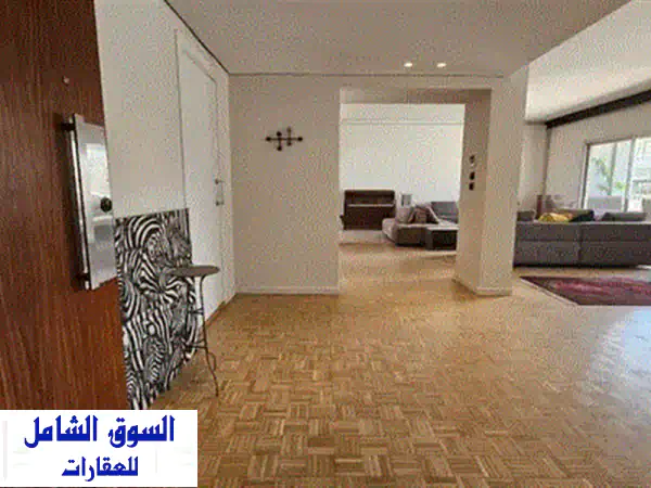 شقة فاخرة طابق كامل للبيع في قلب الأشرفية، كاري دور - 350 م² بإطلالات بانورامية ساحرة