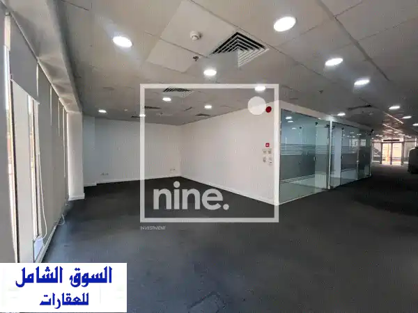 مكتب واسع 350 متر متشطب بالكامل للإيجار على...
