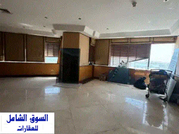 متاح الآن للإيجار السنوي مكتب تجاري مميز في المجاز 1...