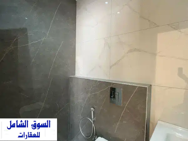شقة تشطيب فندقي في الجبيهة ام زويتينة مع كوندشنات راكبة و طاقة شمسية