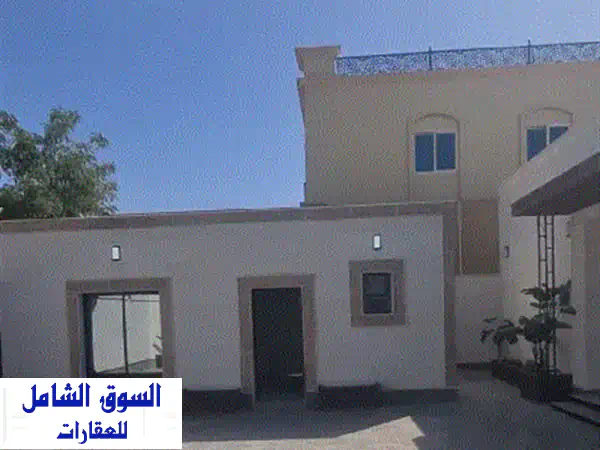 للبيع من المالك مباشرة فيلا في الشارقة منطقة...