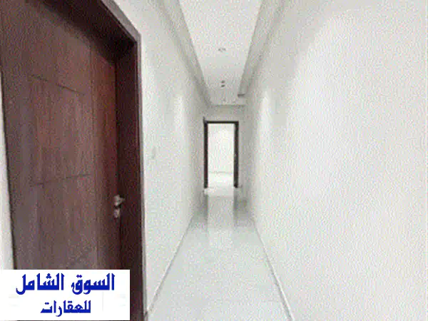 شقة فاخرة، من المالك مباشرة، أول ساكن، جديدة بالكامل، سعر لمت 73,000 دينار بحريني، المساحة 200 متر ...