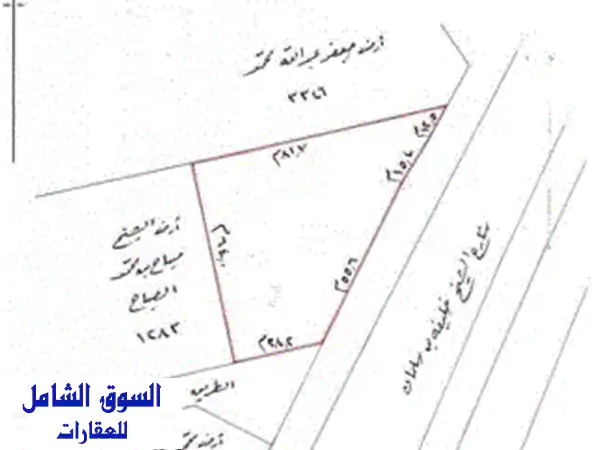 أرض للبيع في سار على الهاي واي مباشرة. مساحة الأرض 7300 متر مربع. تصنيف الأرض b4، ويوجد أرض أخرى ...