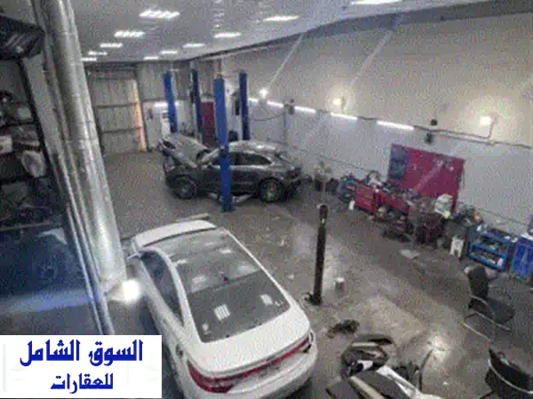 للتنازل جراج سيارات مجهز بالكامل في صناعية 4  الشارقة. المساحة 200 متر تتسع لـ 12 سيارة داخل ...
