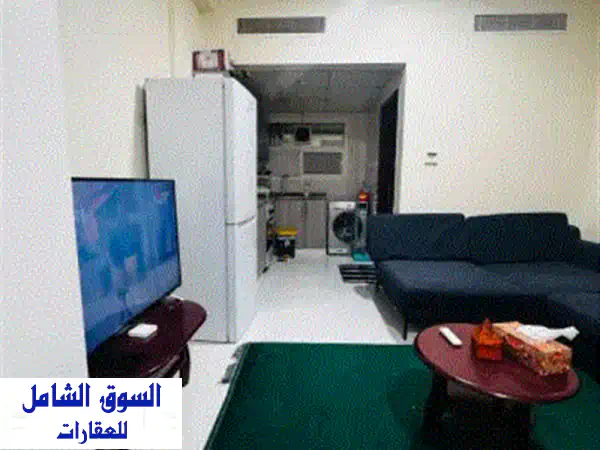 استوديو فاخر للايجار بالنعيمية: جاهز للسكن،...