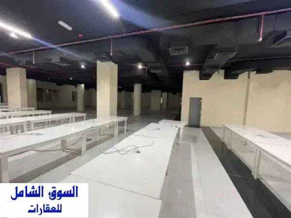 فرصة استثمارية ذهبية: إيجار طابق تجاري كامل 5500...