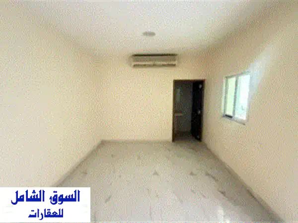 بيت عربي للإيجار أو للبيع في القادسية  الشارقة. فرصة رائعة للسكن أو الاستثمار في بيت عربي بموقع ...