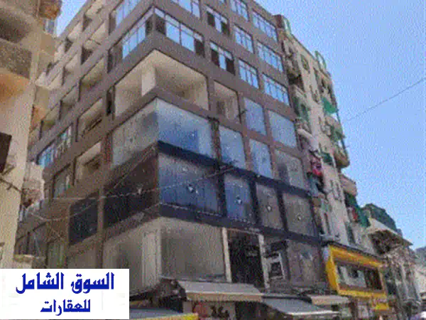 ميزان للإيجار في الدور الثالث على الشارع الرئيسي...