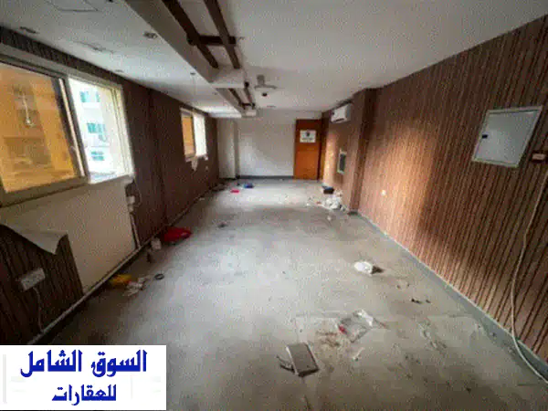 مكتب تجاري للإيجار السنوي في النعيمية 2  عجمان....