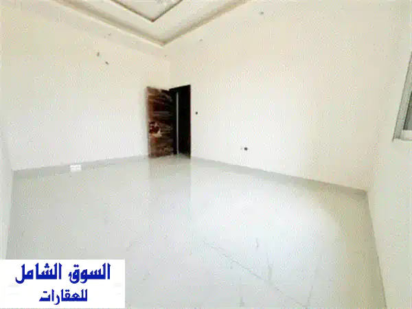 للإيجار السنوي فيلا أول ساكن في منطقة الزاهية  عجمان، جاهزة للسكن خلال 20 يوماً. تتكون من طابق ...