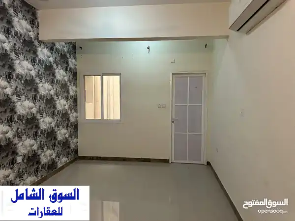 غرفة مع دورة مياة للتونسيات فقط او الجزائريات