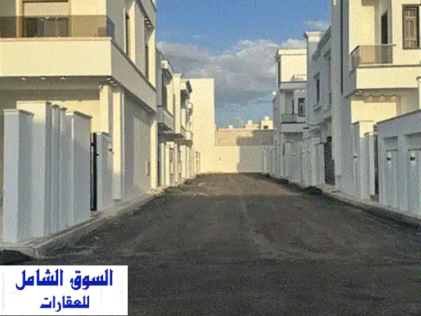 حي سكني حديت يتكون من 11 فيلا في الحمودات