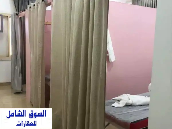 tubli close to hassan mahmoud market. spacious 3bhk fully equipped ladies salon for sale/ rent. ...