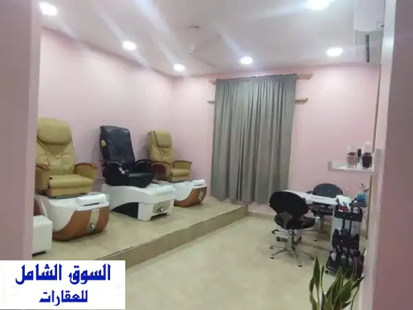 tubli close to hassan mahmoud market. spacious 3bhk fully equipped ladies salon for sale/ rent. ...