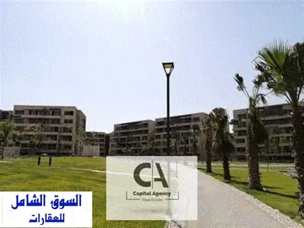 بمقدم 5  واقساط لحد 10 سنين شقه للبيع غرفتين في كمبوند كابيتال جاردنز بين الجولدن سكوير Capital Gardens