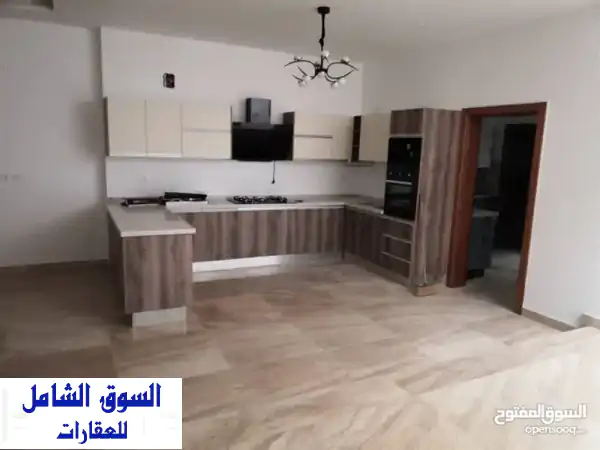 فيلا الايجار السكني او تجاري بقرب من سبمافرو صلاح الدين شارع امقطران