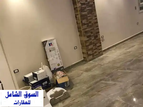 شقة للإيجار مصر الجديدة طابق ثاني مصعد أول سكن سوبر لوكس خلف جاد. 3 نوم 2 حمام مطبخ أمريكا ني ...