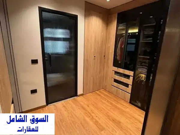 شقة فاخرة للإيجار في المهندسين - أمام نادي الزمالك! موقع متميز+