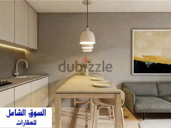 شقة ساحرة في بيرايوس، اليونان - تصميم أنيق وإطلالة بحرية خلابة