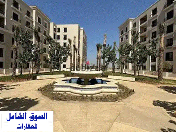 شقة للبيع في Village West الشيخ زايد | تشطيبات كاملة وتكييفات + جراج