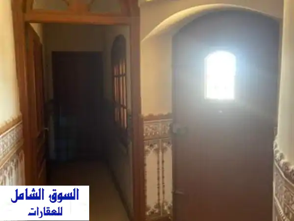 فيلا تجارية/سكنية فاخرة للإيجار في دار البيضاء - الجزائر (80 مليون)