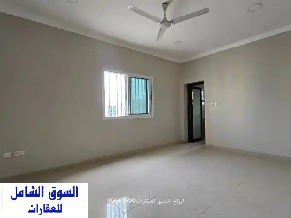 البحرين  الحد الجديدة / للإيجار شقة كبيرة. تتكون من...