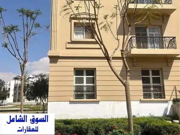 شقة للبيع 123 م في التجمع الخامس علي التسعين...