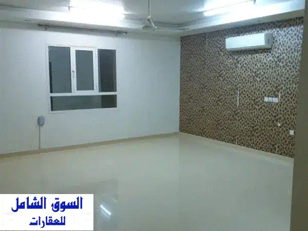 شقة للايجار في السيب سور ال حديد  FLAT FOR RENT IN SEEB SUR AL HADID