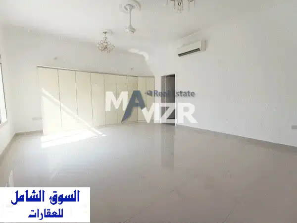 فيلا الأحلام الفاخرة بمدينة محمد بن زايد: 7 غرف...